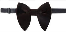 Load image into Gallery viewer, Black Velvet Butterfly Bow Tie Box Set