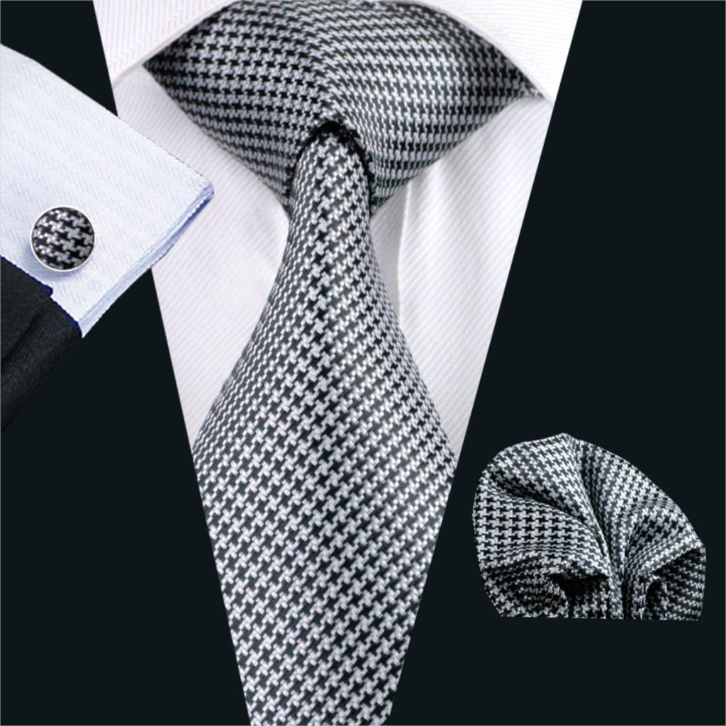 Checkered Geometric Tie Set